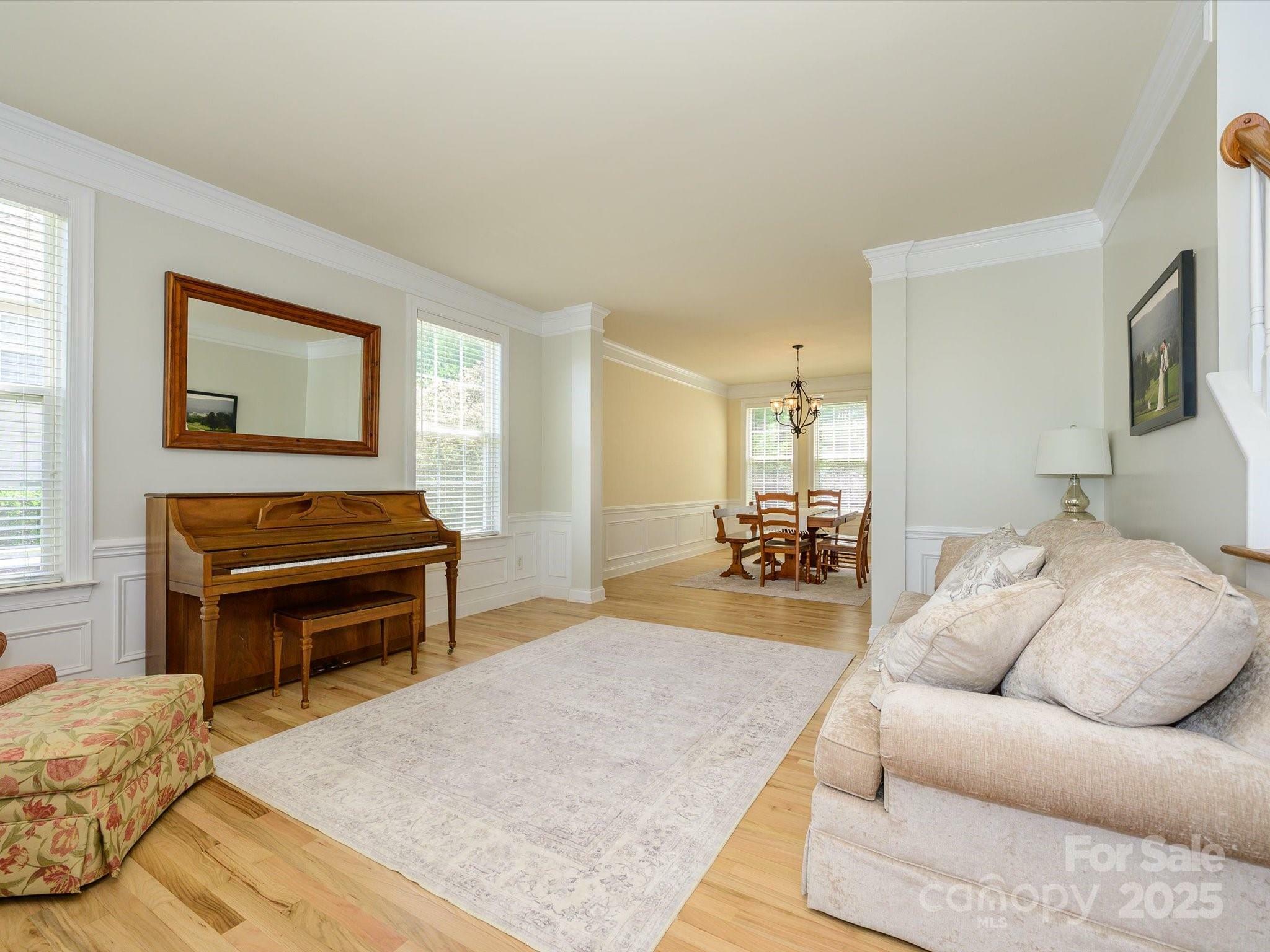 Property Photo: 10944 Persimmon Creek Drive NC 28227