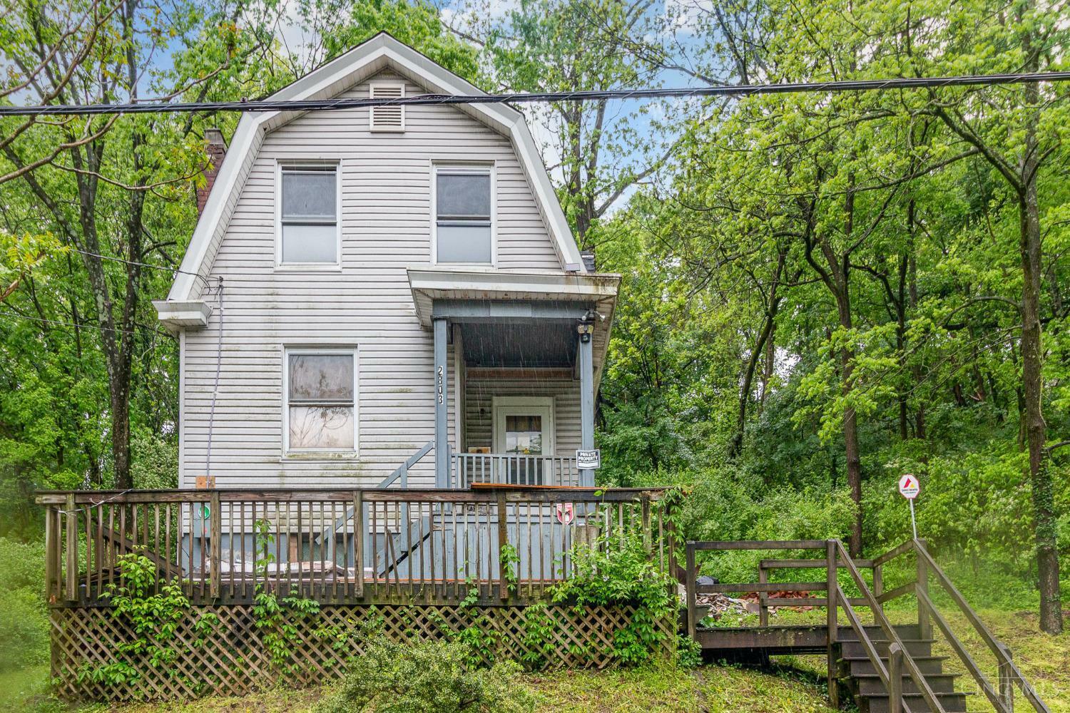 Property Photo: 2803 Glenway Avenue OH 45204
