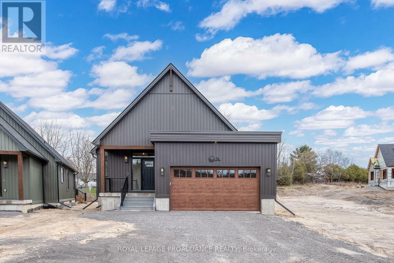 Property Photo: 54 Willowbrook Street ON K0K 1S0
