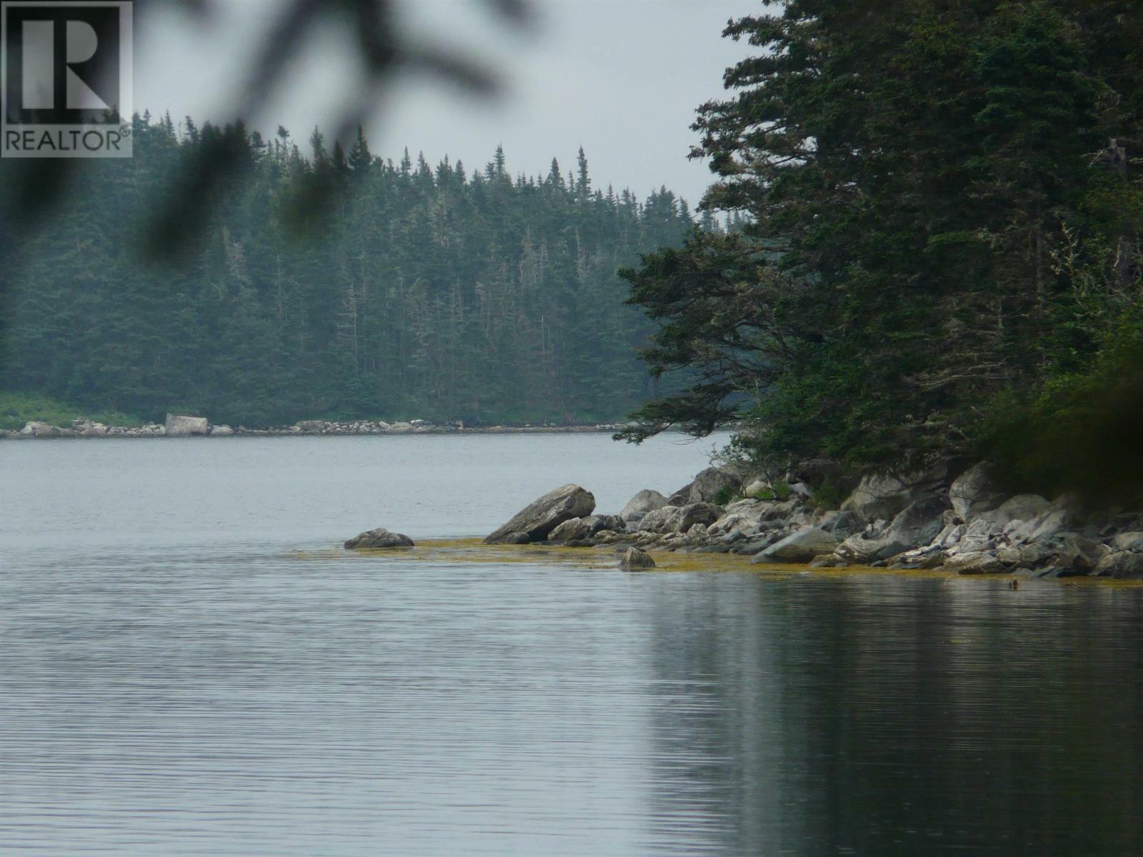 Photo de la propriété:  Hartlings Island  NS B0J 2K0 