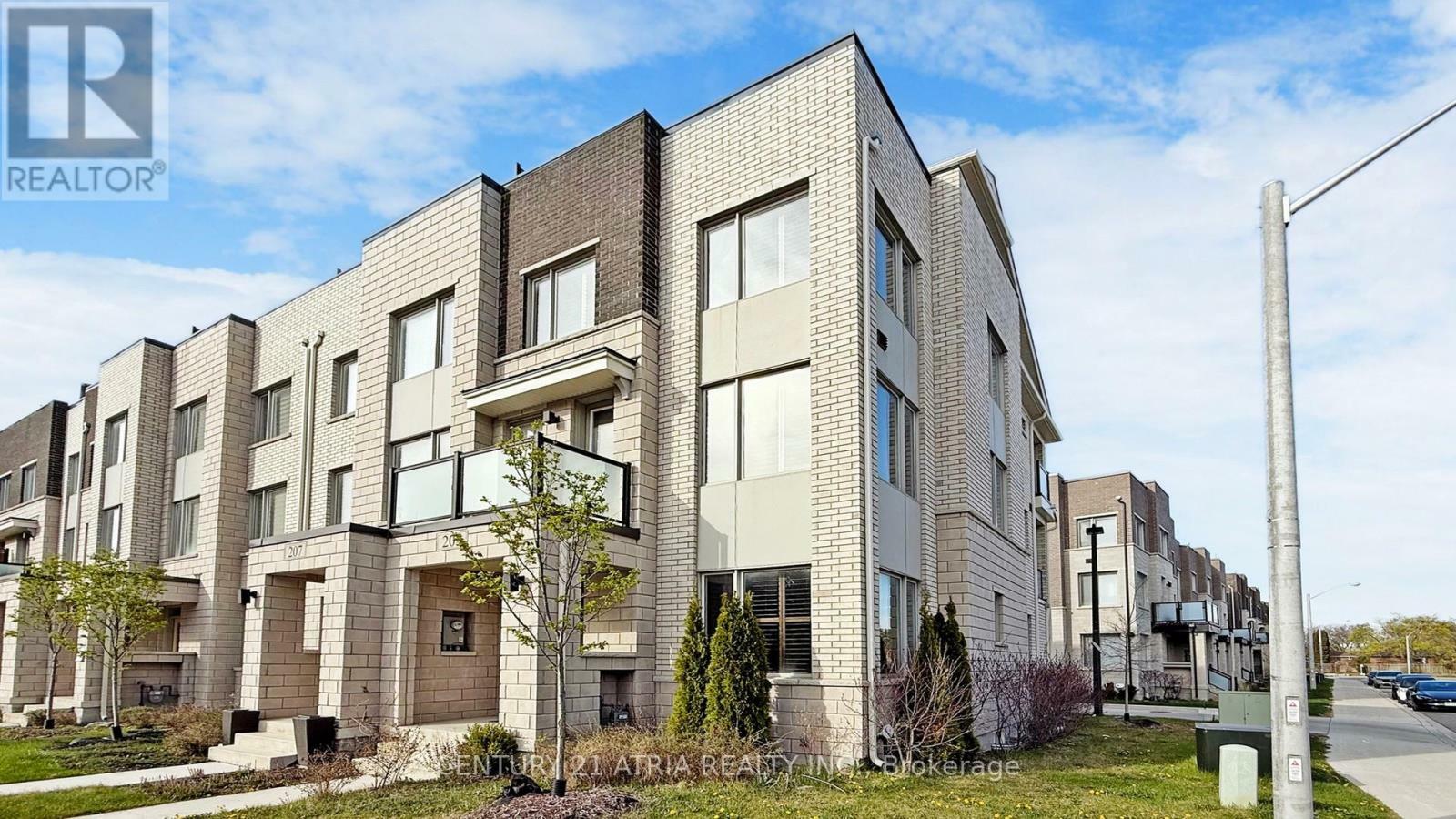 Property Photo: 205 The Donway East ON M3B 0B4