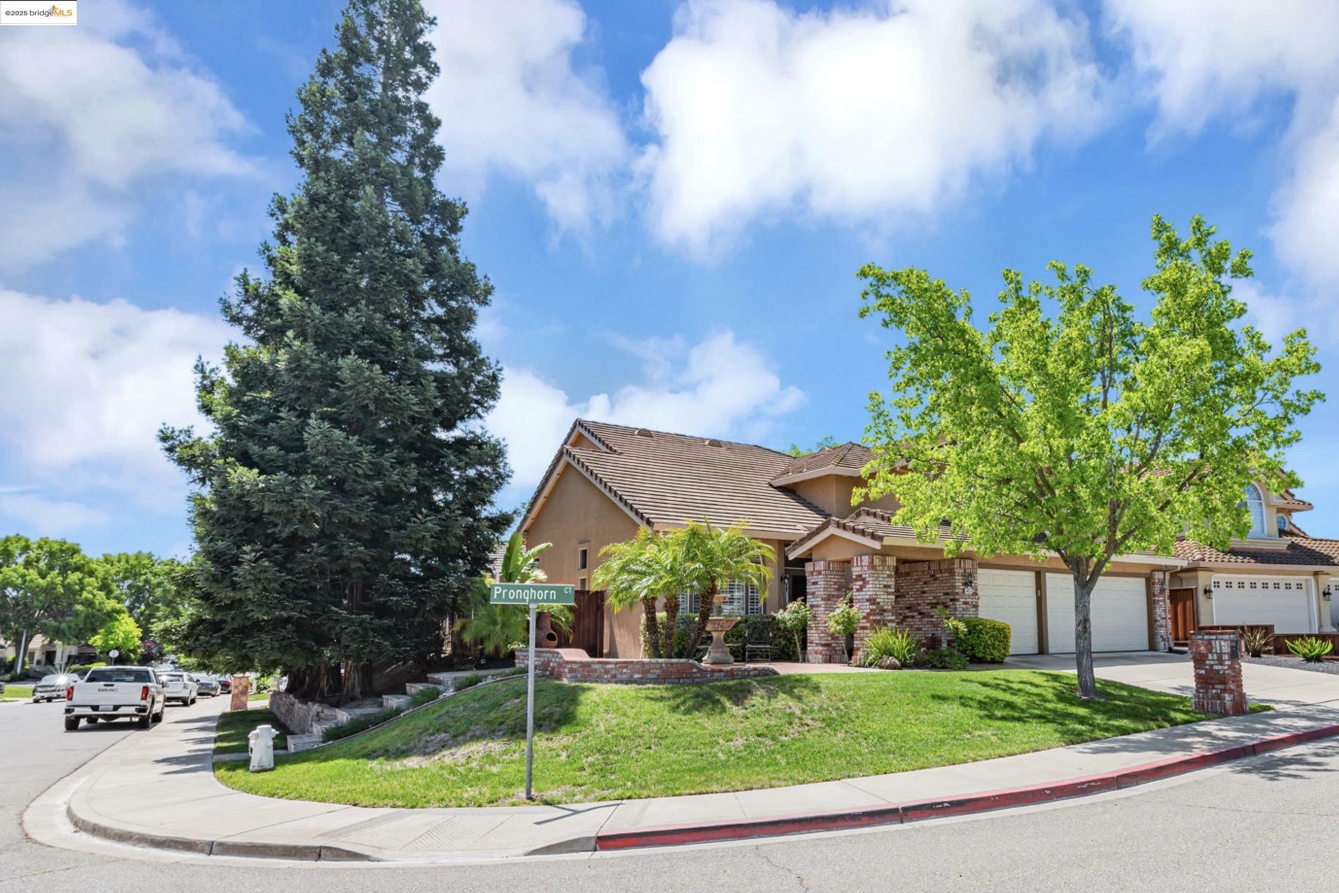 Property Photo: 4452 Pronghorn Ct CA 94509