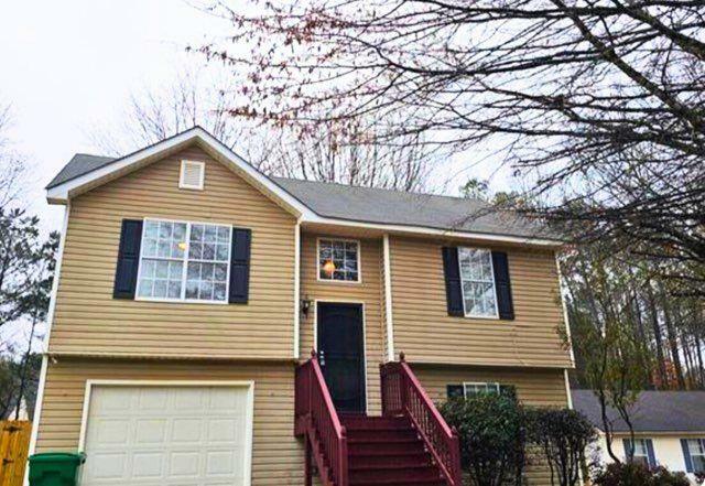 Property Photo: 4233 Viewpoint Lane GA 30294