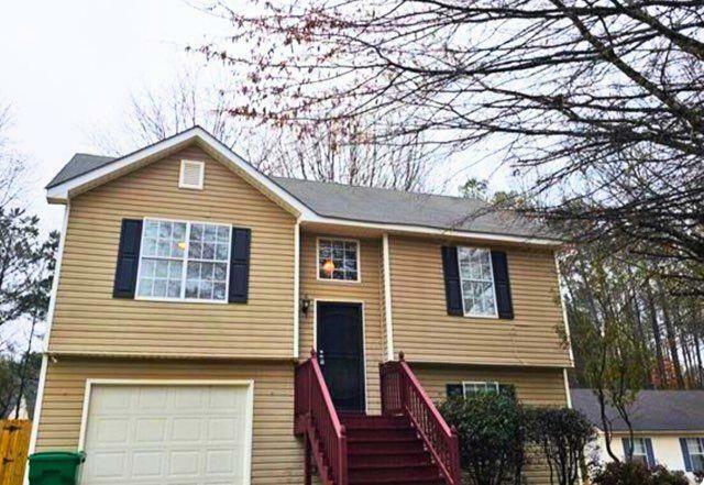 Property Photo: 4233 Viewpoint Lane GA 30294