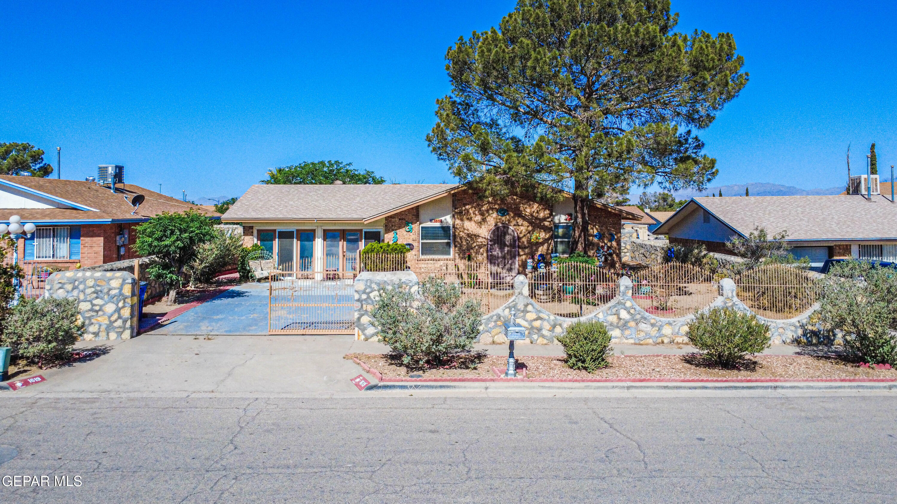 Property Photo: 1619 Doug Olson Drive TX 79936