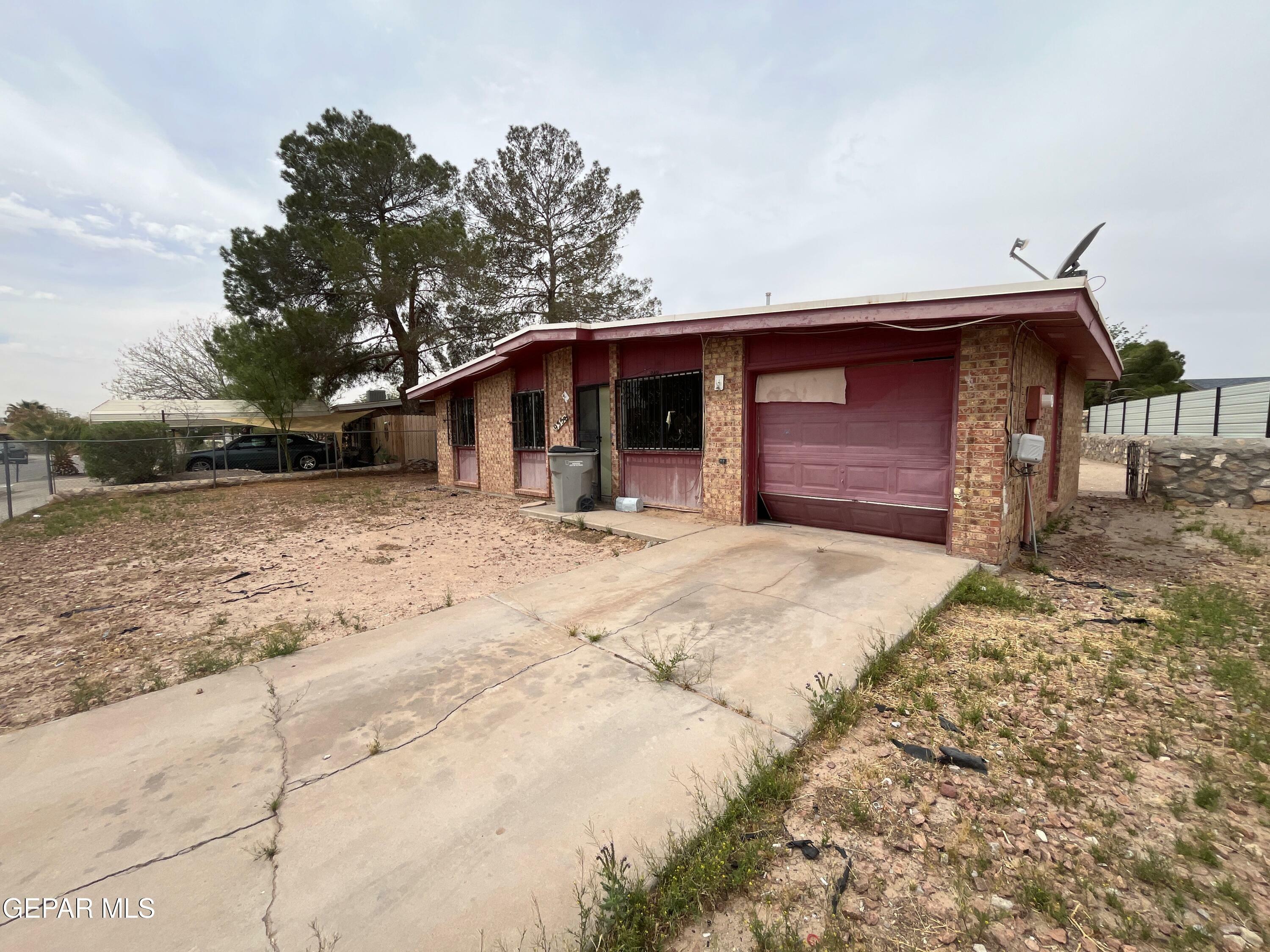 Property Photo: 9358 El Vergel Drive TX 79907