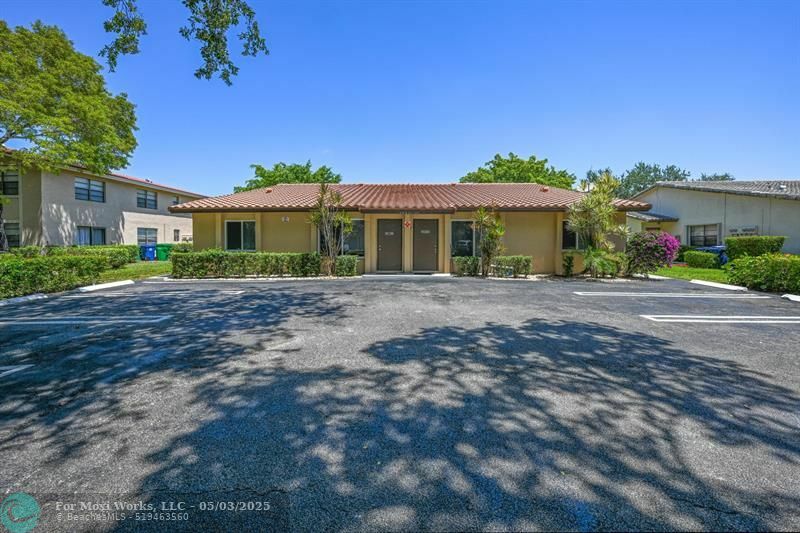 10833 NW 45th St  Coral Springs FL 33065 photo