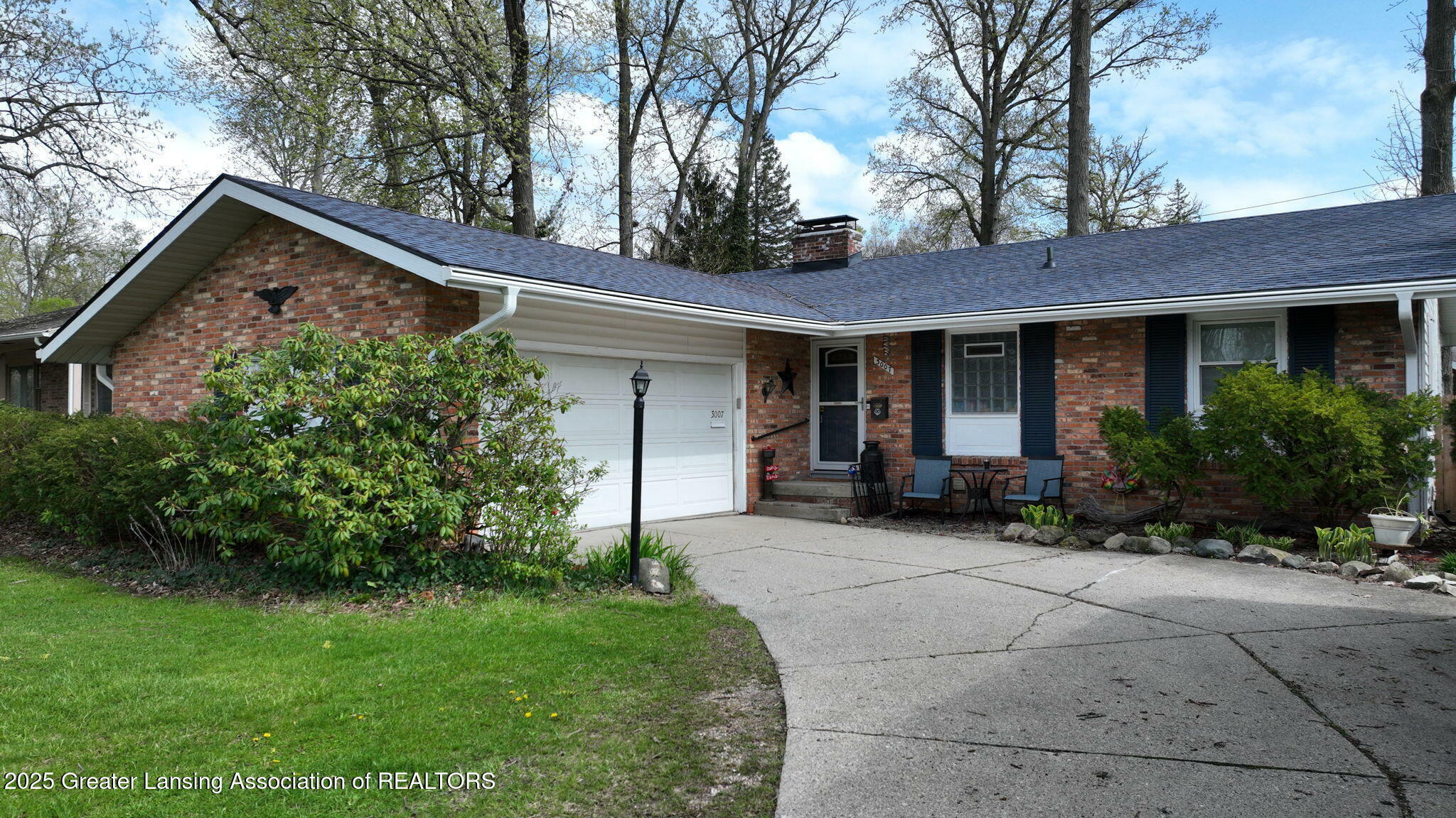 Property Photo: 3007 Cooley Drive MI 48911