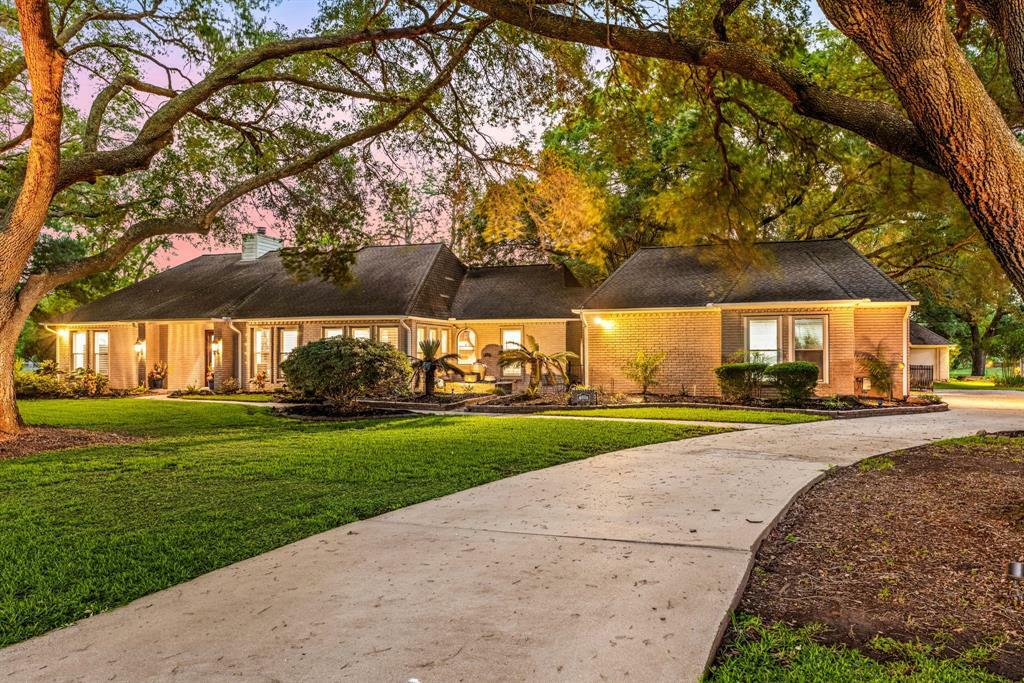 Property Photo: 1410 Foster Meadow Drive TX 77406