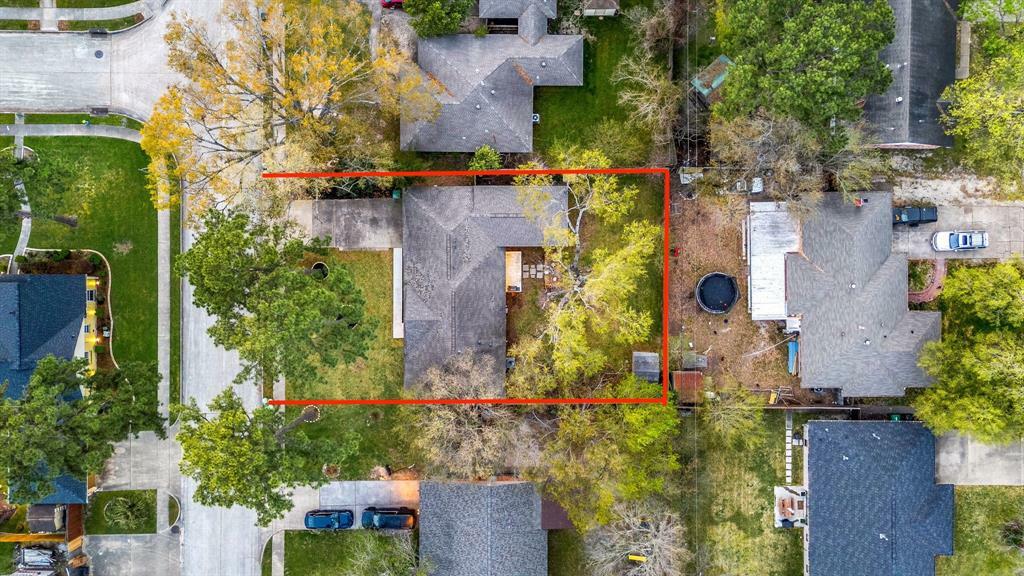 Property Photo: 10426 Knoboak Drive TX 77043