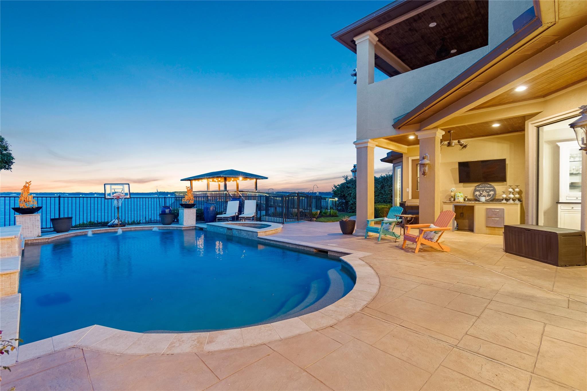Property Photo: 19007 Aquatic Drive TX 77346