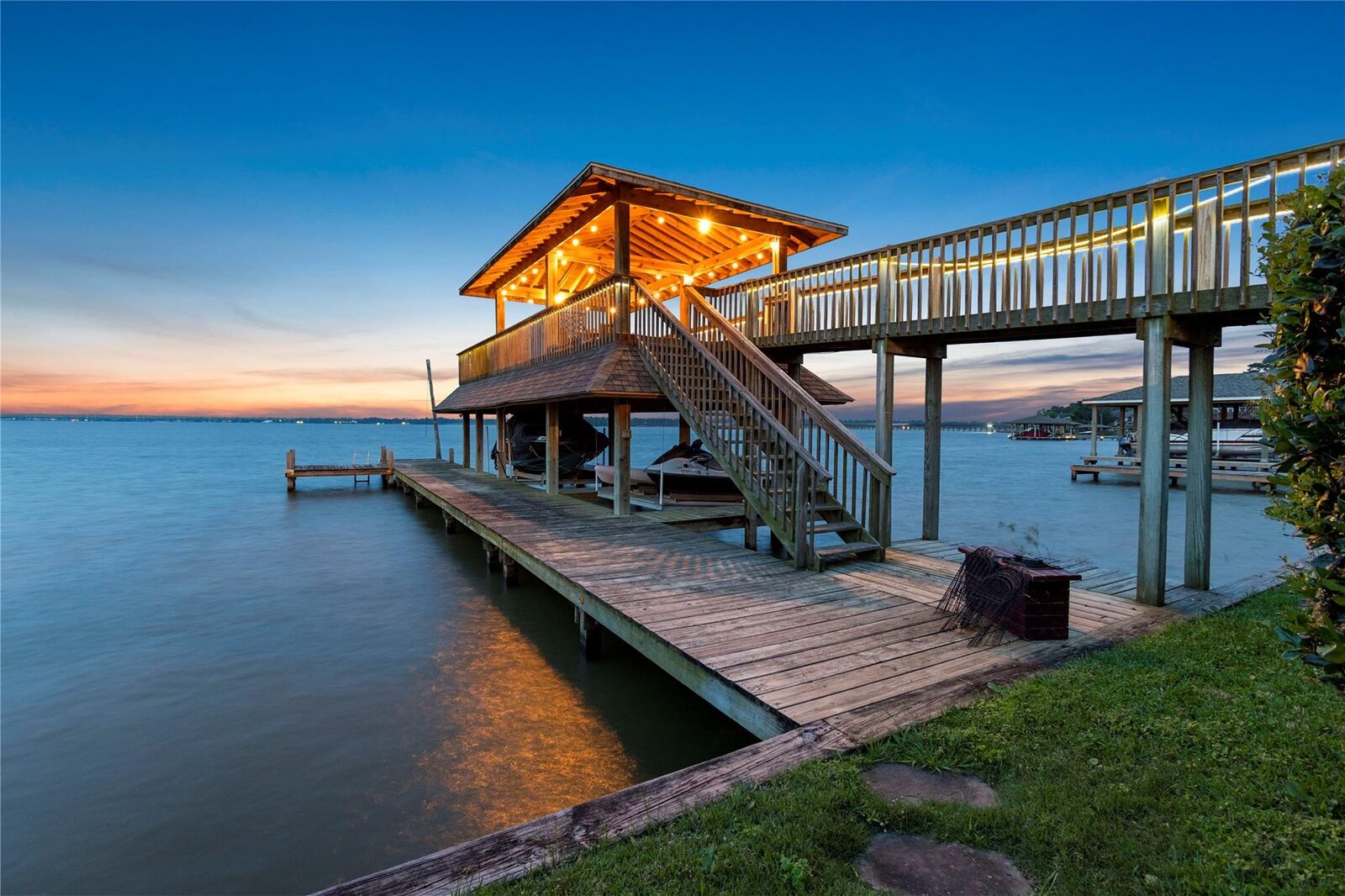 Property Photo:  19007 Aquatic Drive  TX 77346 