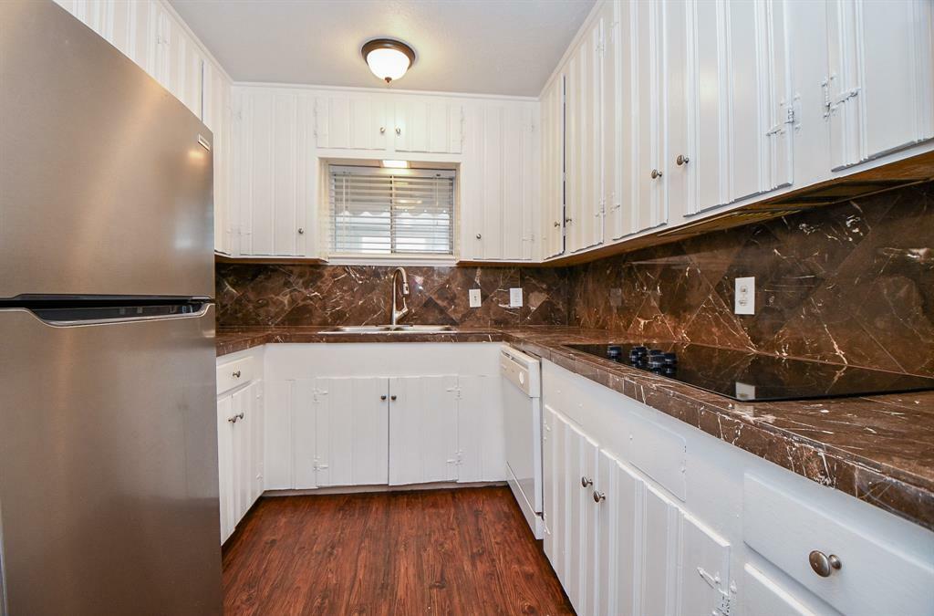 Property Photo: 4725 1/2 Merwin TX 77027