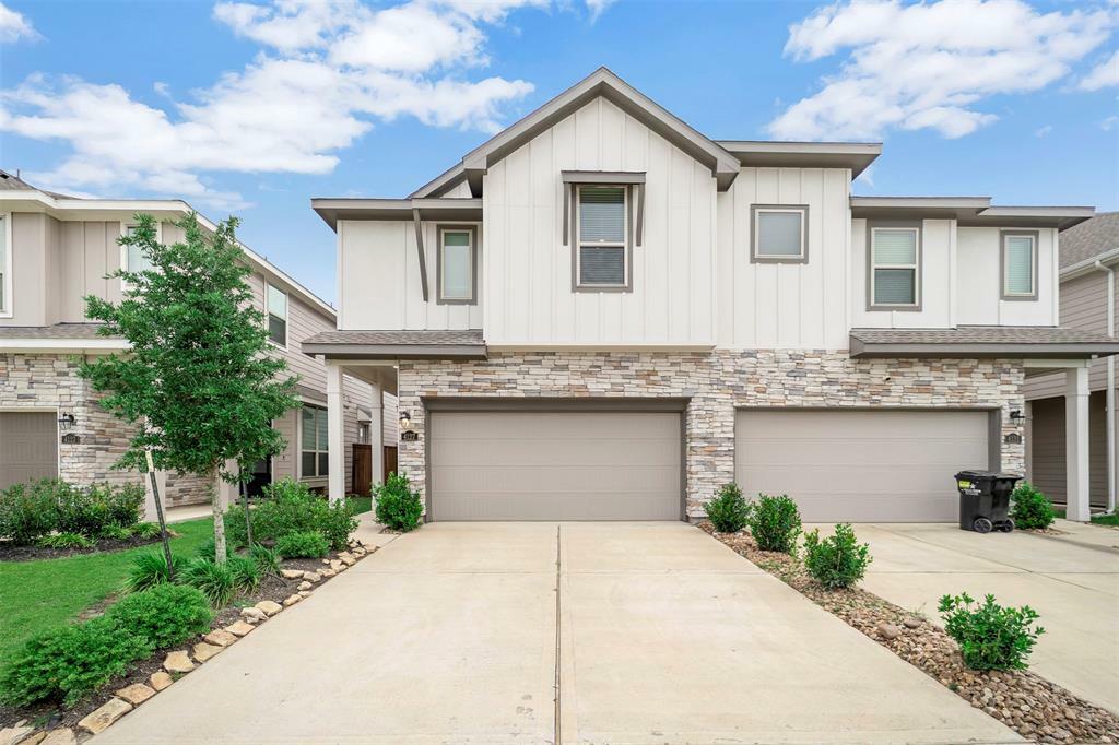 Property Photo: 4127 Champlain Way TX 77583