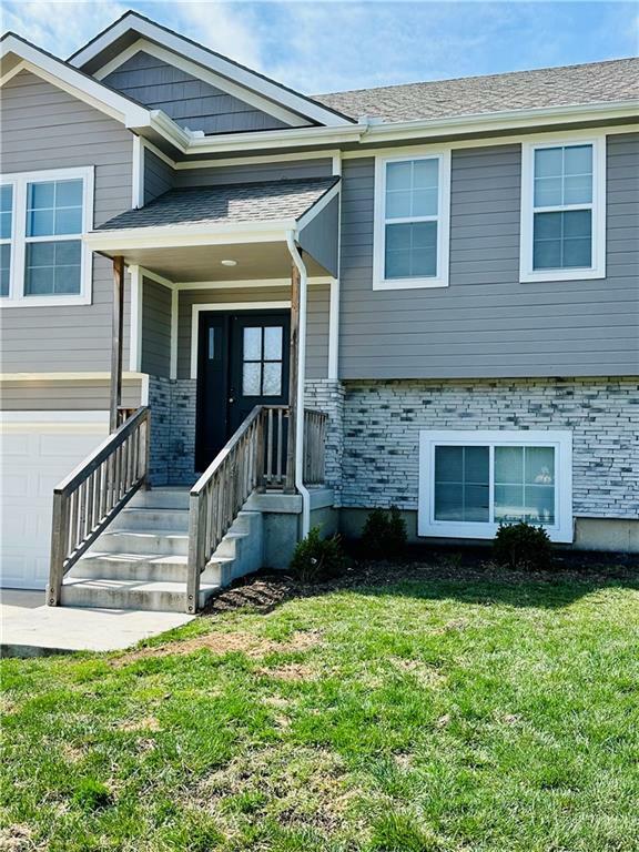 Property Photo: 605 Shepherd Road MO 64062