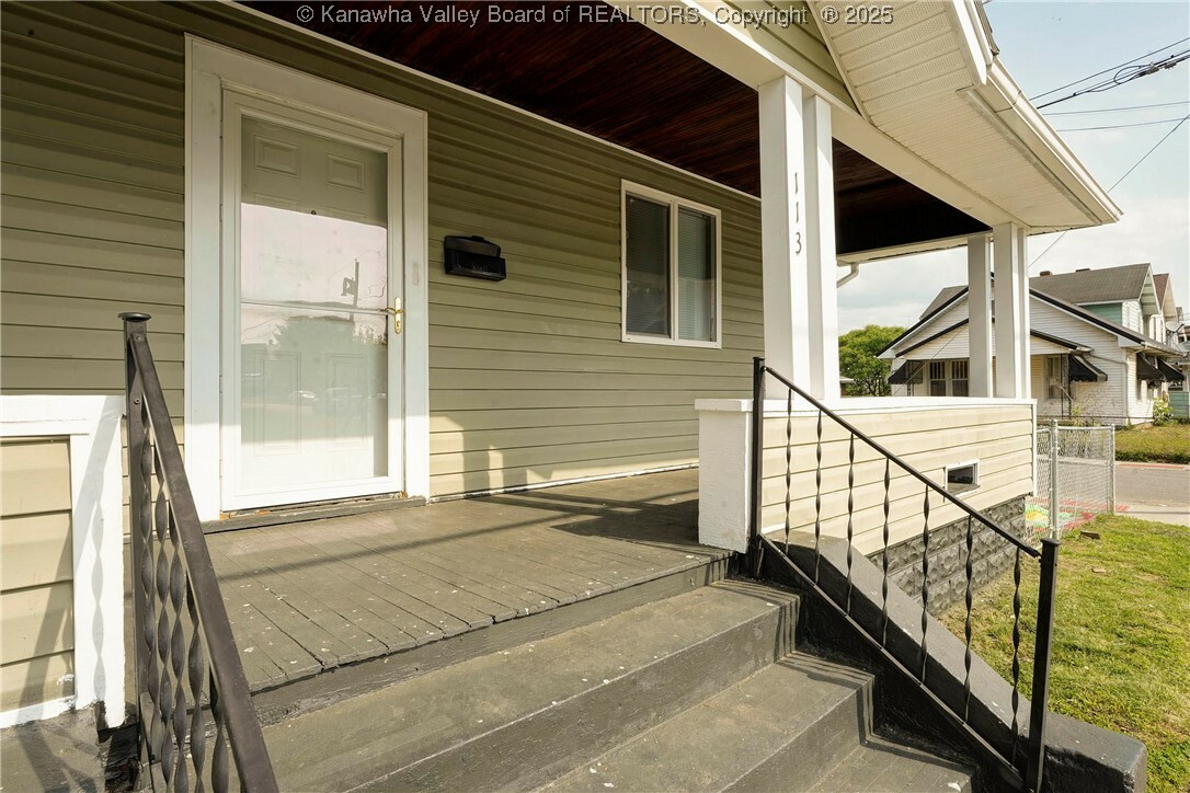 Property Photo: 113 Vine Street WV 25302