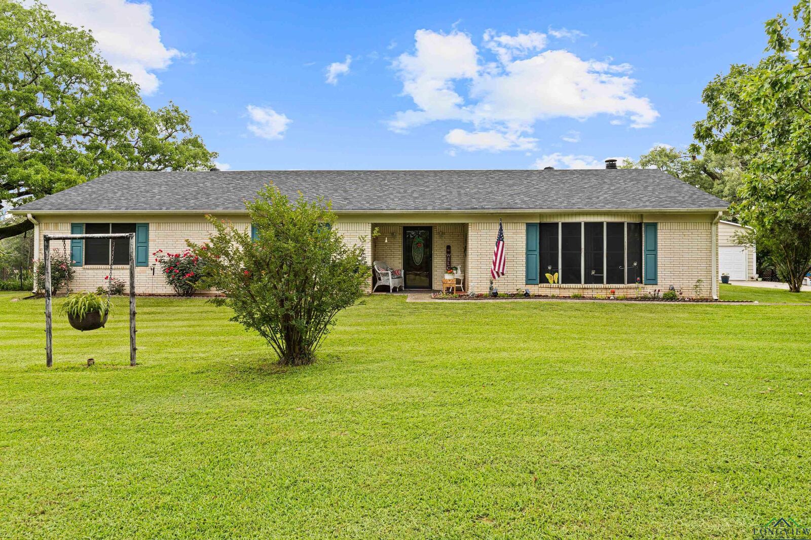 Property Photo: 502 Tom Eubanks Rd. TX 75647