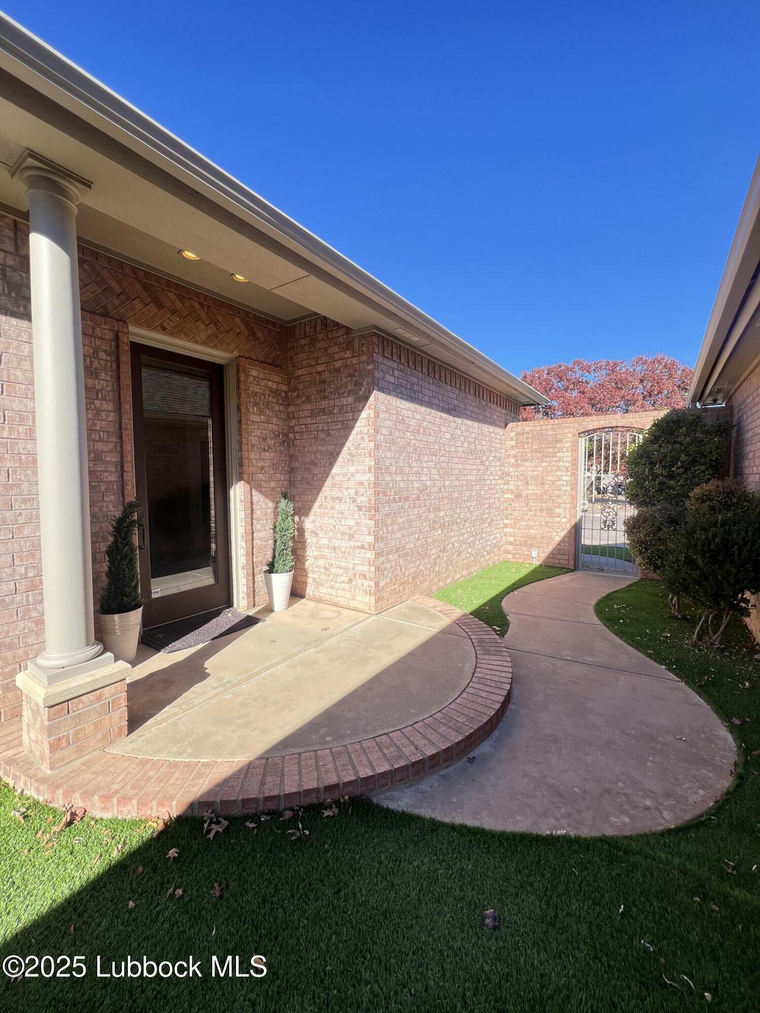 Property Photo: 3227 63rd Street TX 79413