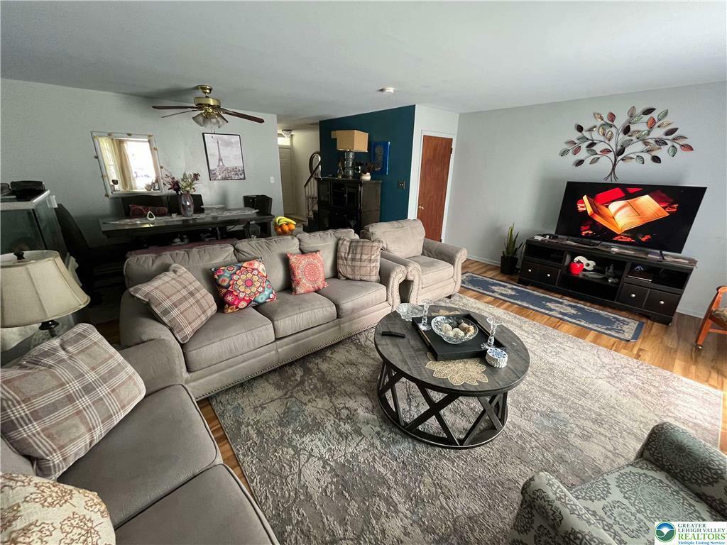 Property Photo: 1886 Redwood Drive PA 18052