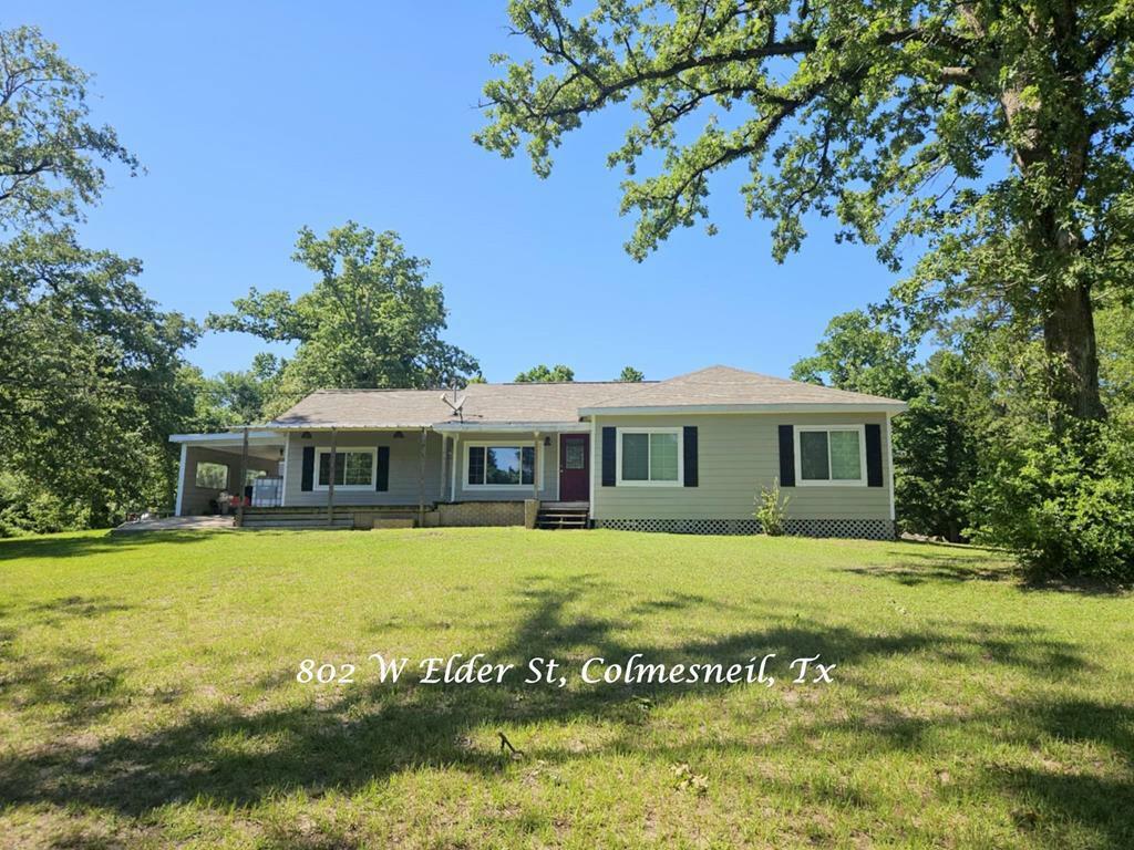 Property Photo:  802 W Elder St  TX 75938 