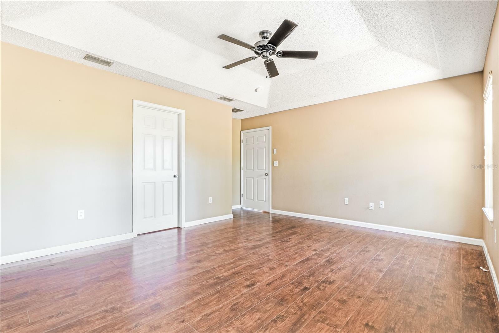 Property Photo: 20 Brigadoon Lane FL 32137
