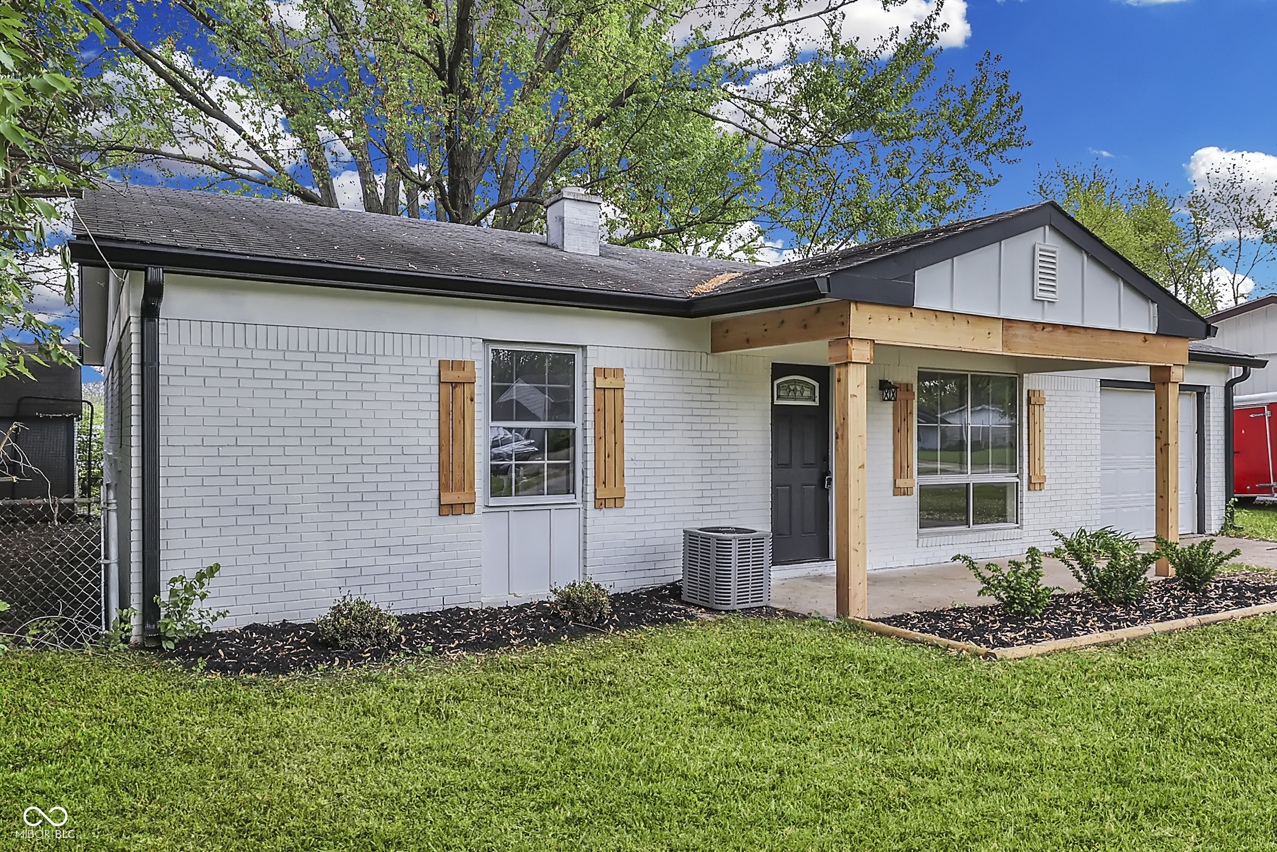 Property Photo: 2706 Shakespeare Drive IN 46227