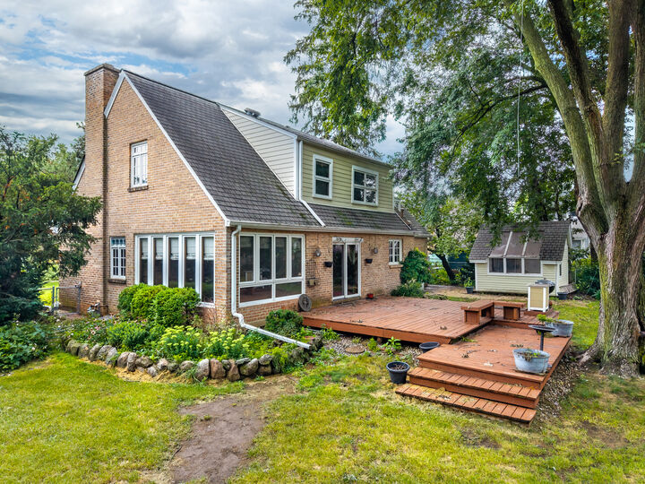 Property Photo:  1828 E Lincoln Avenue  IL 60018 