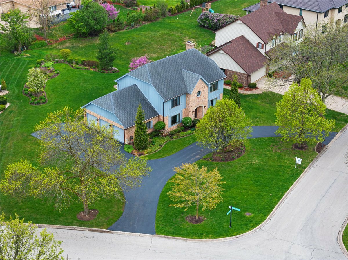 Property Photo: 301 Hambletonian Drive IL 60523