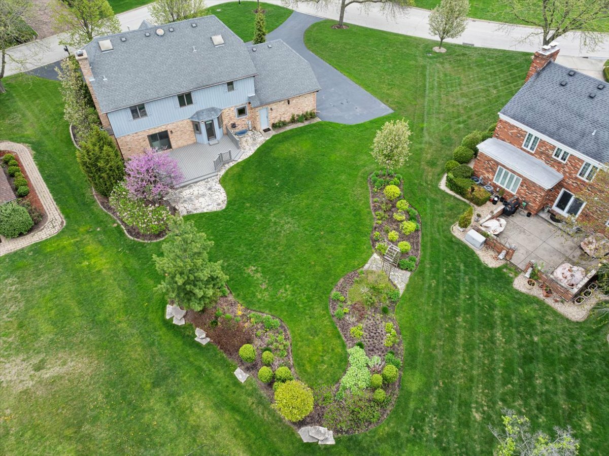 Property Photo: 301 Hambletonian Drive IL 60523