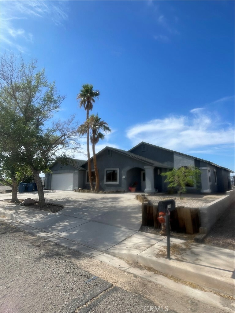 Property Photo: 1348 Redwood Avenue CA 92363