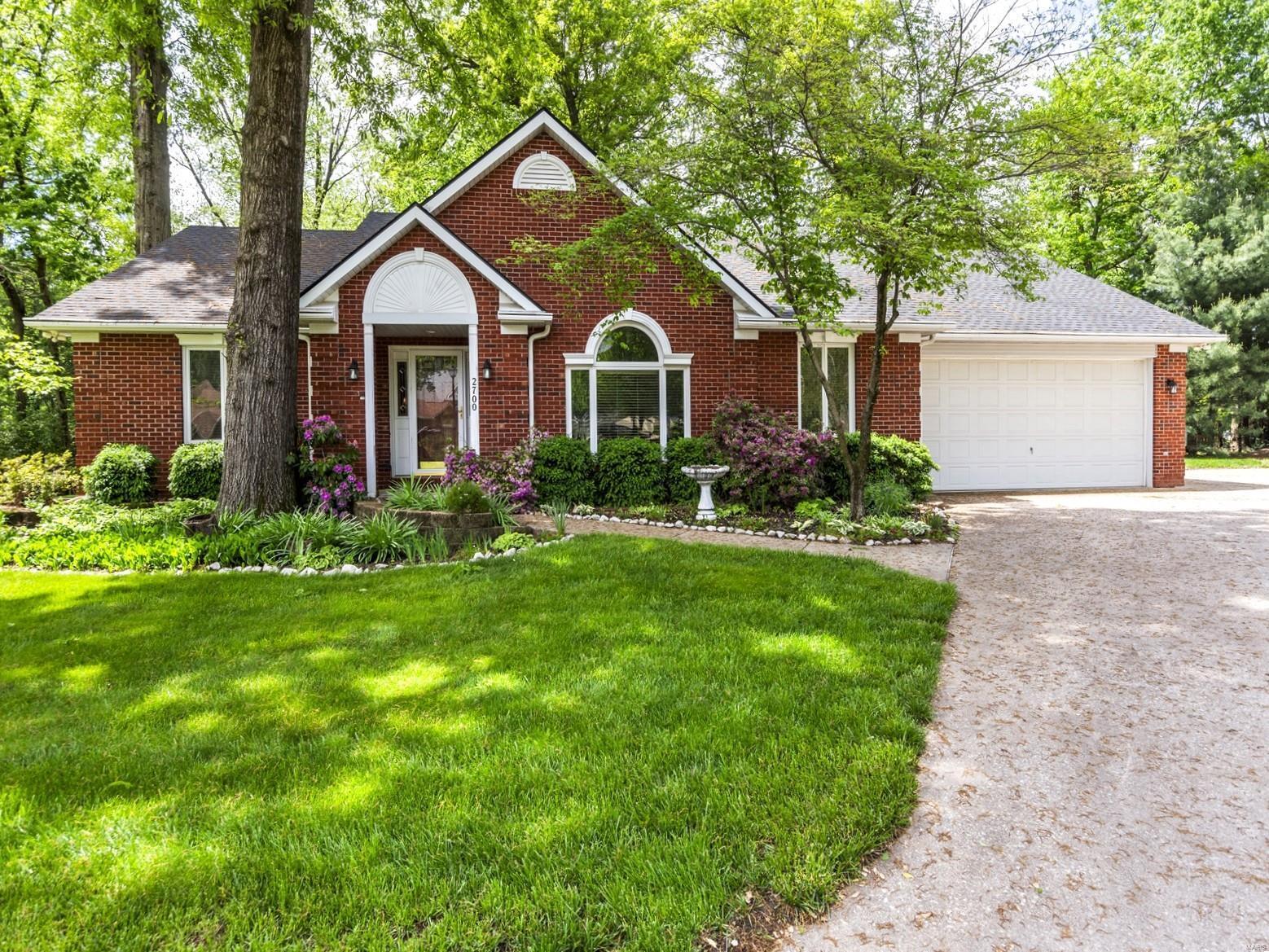 Property Photo: 2700 Woods Way IL 62221