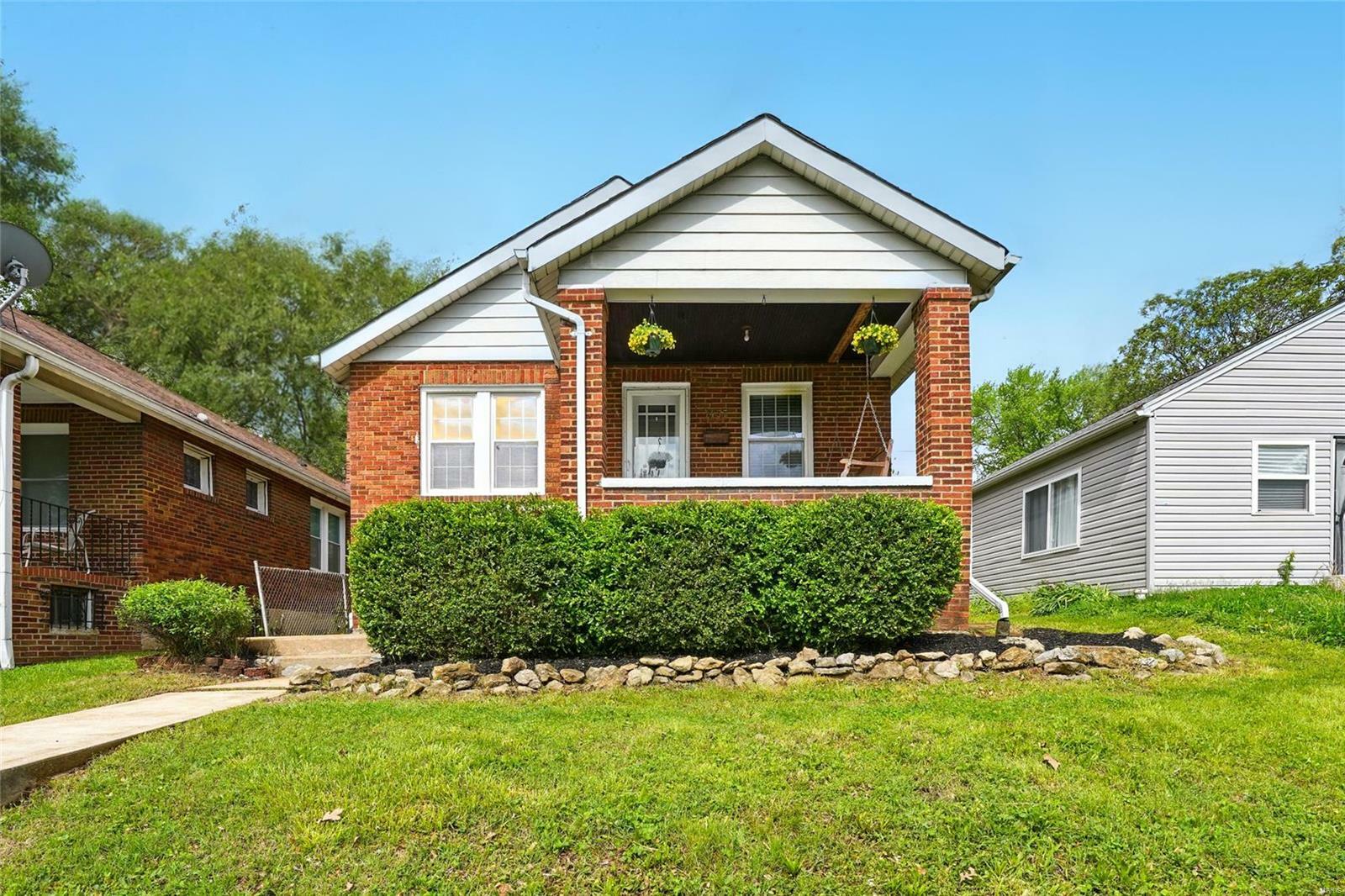 1457 Sproule Avenue  St Louis MO 63139 photo