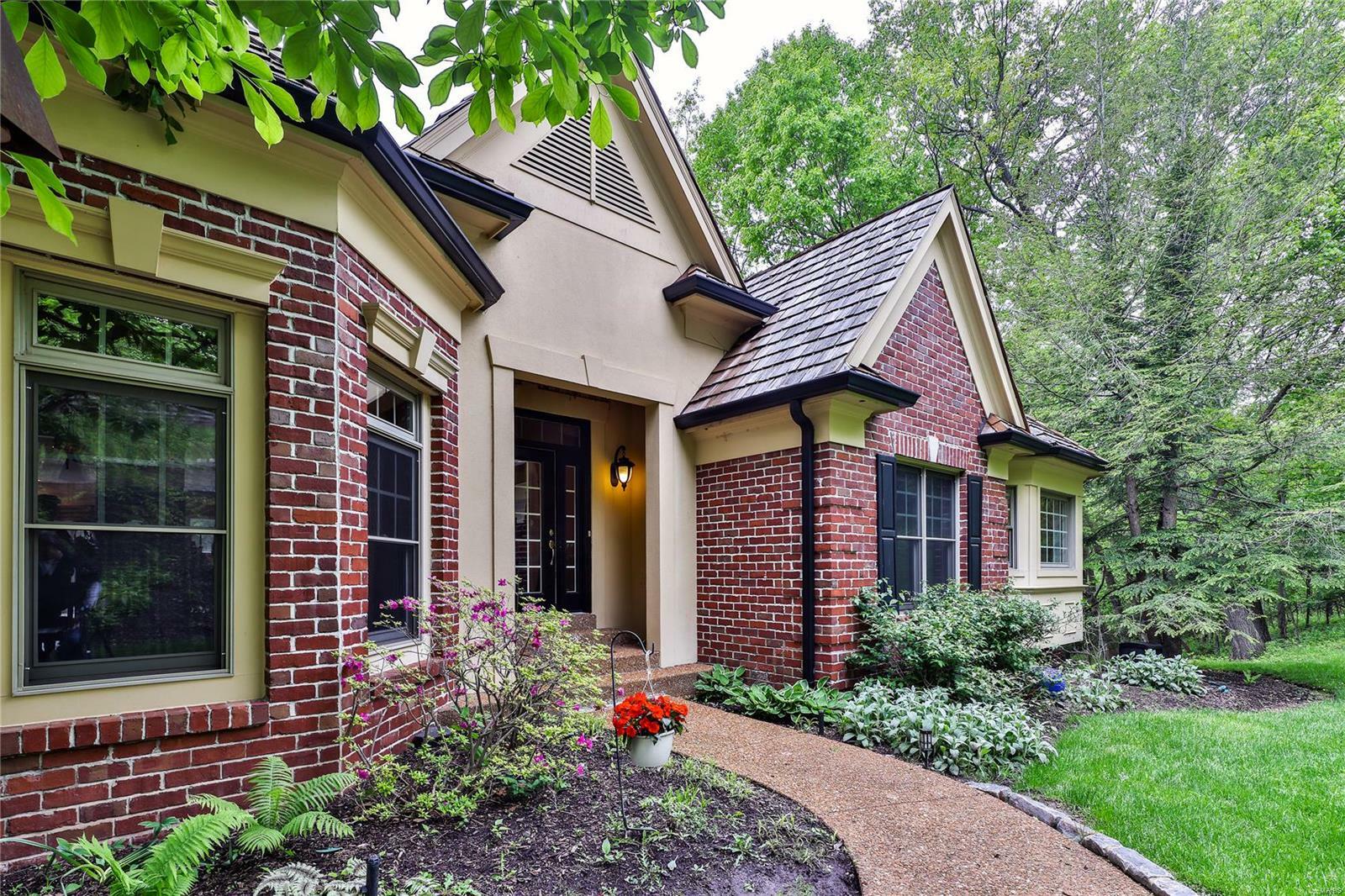 Property Photo: 242 Saint Andrews Drive MO 63073
