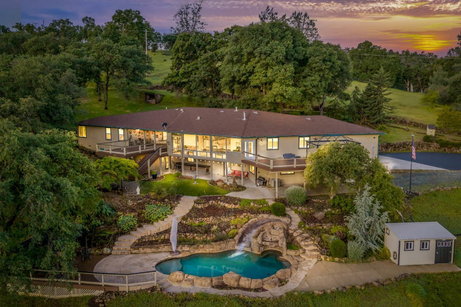 Property Photo: 9997 Deer Ridge Court CA 95918