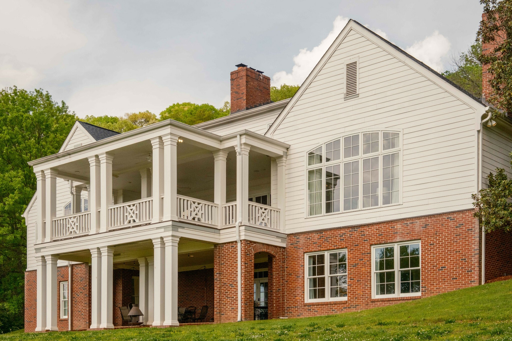 Property Photo:  1222 Beech Hill Rd  TN 37027 