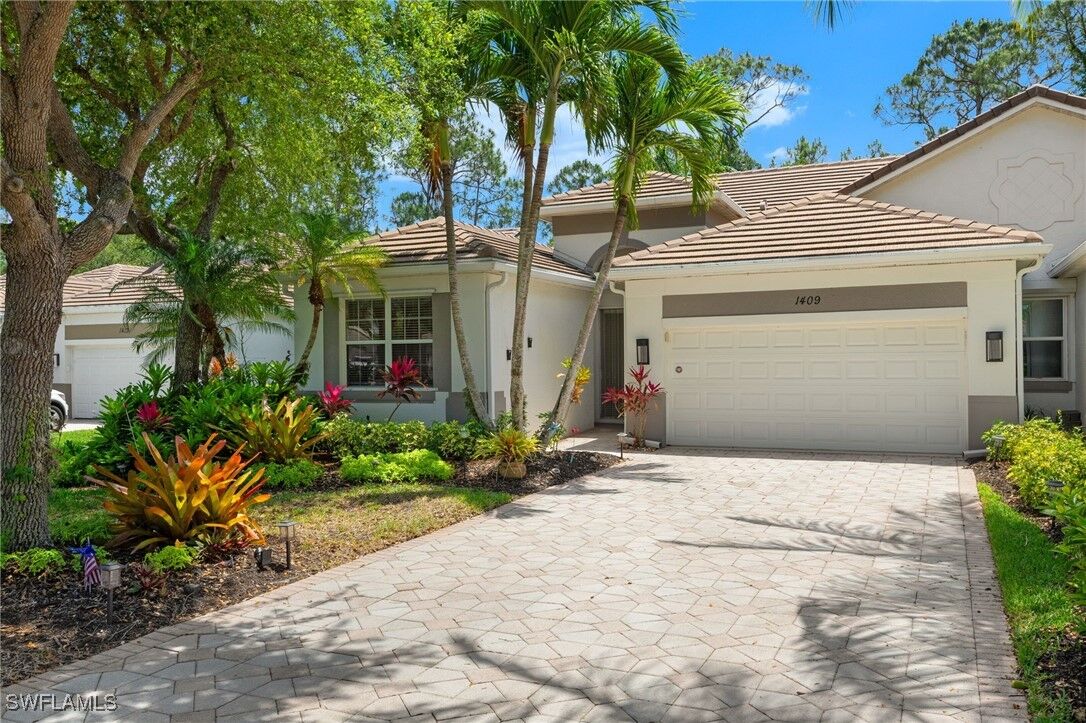 Property Photo:  1409 Athol Way 101  FL 34104 