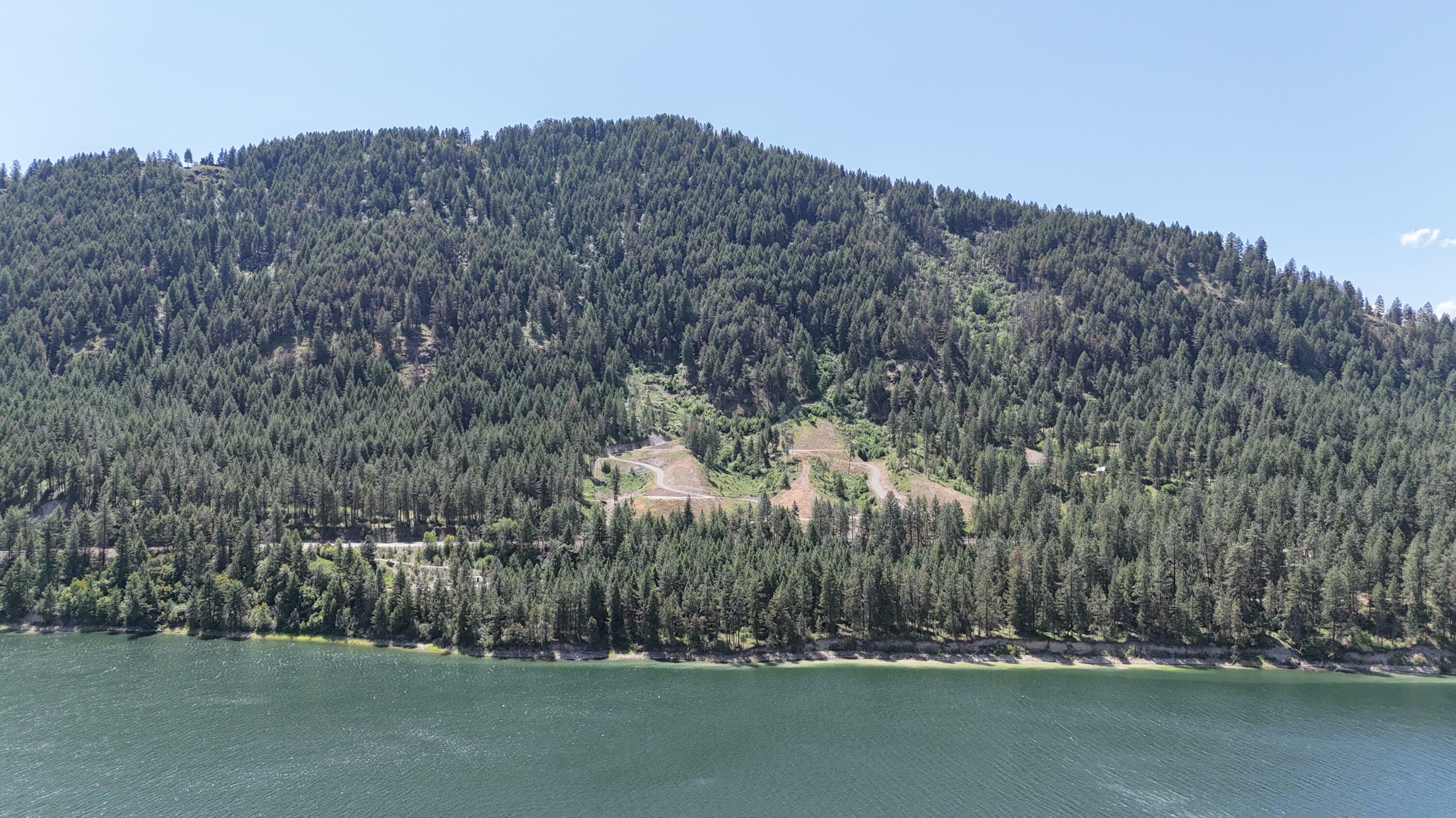 Property Photo: 1381 #B Hwy 25 S WA 99141