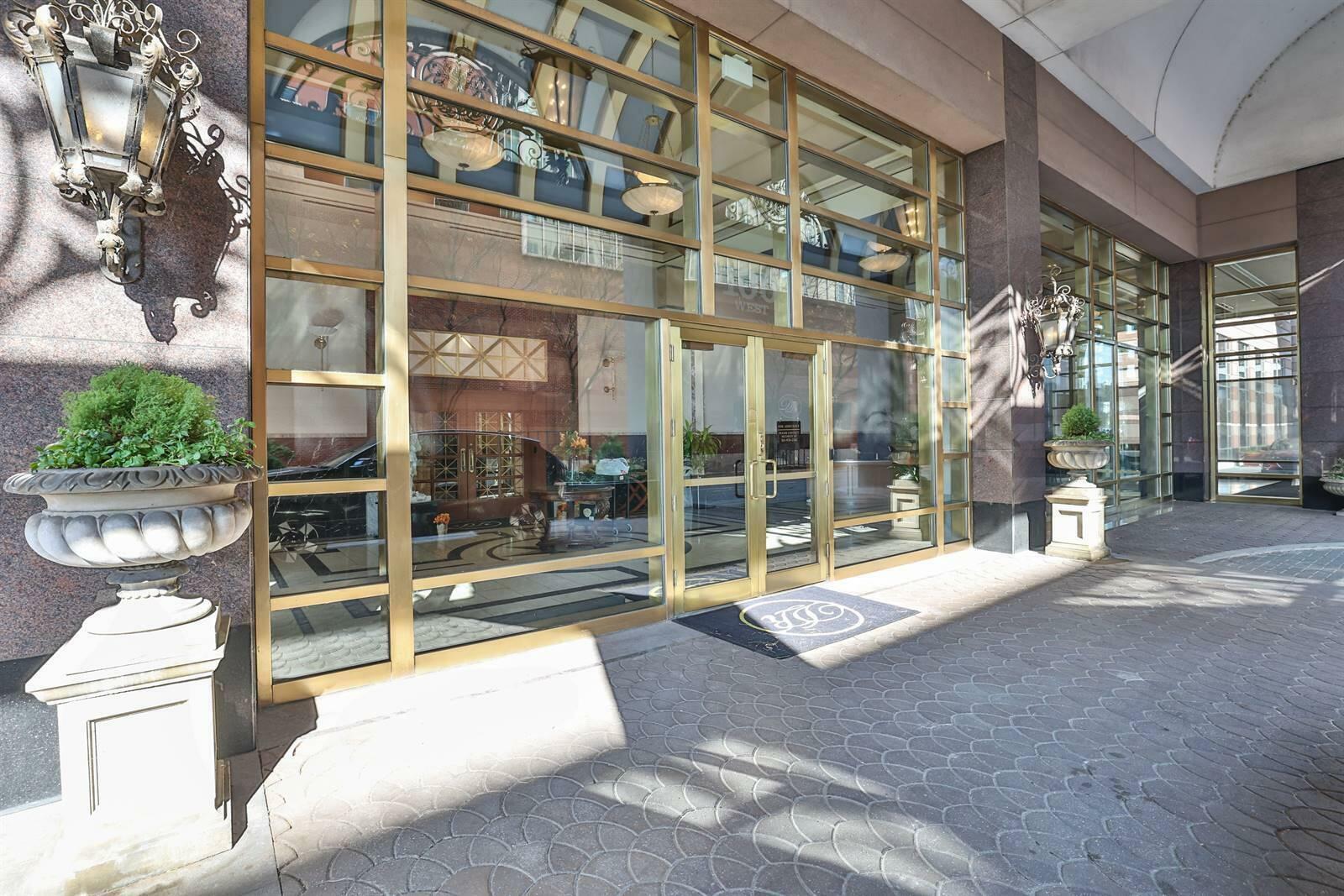 Property Photo: 100 W Rivercenter Boulevard KY 41011