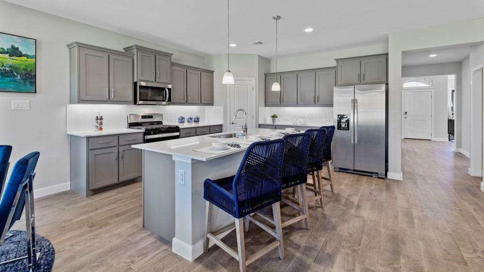 Property Photo: 533 Pickett Creek Drive TX 76008