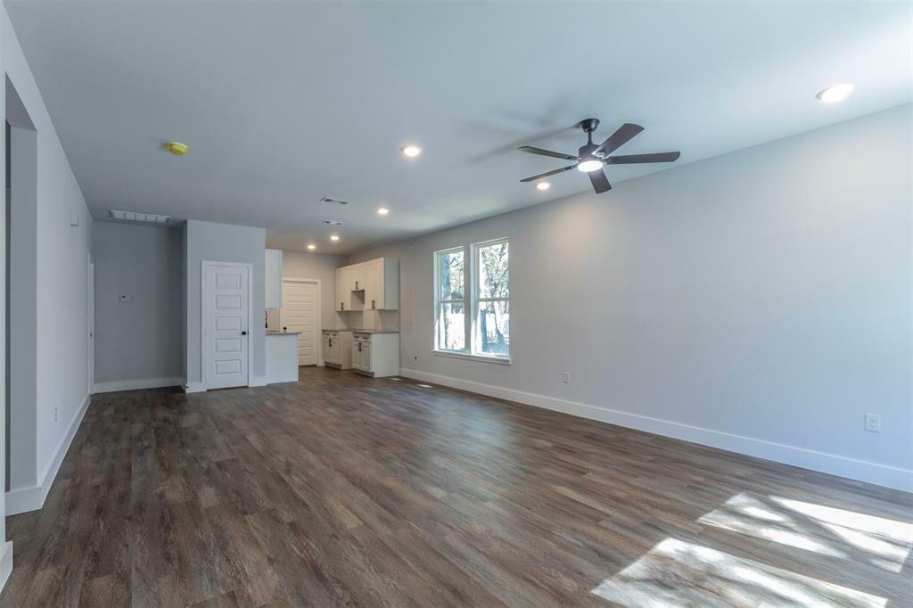 Property Photo: 120 Red Bird Lane TX 75156