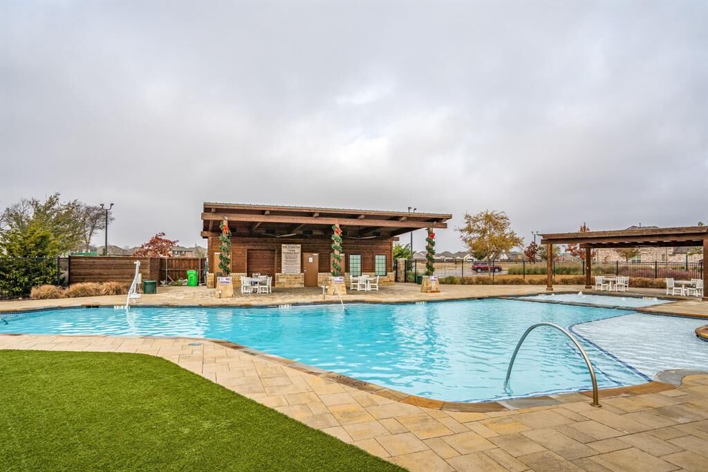 Property Photo: 1207 Mill Place TX 76227