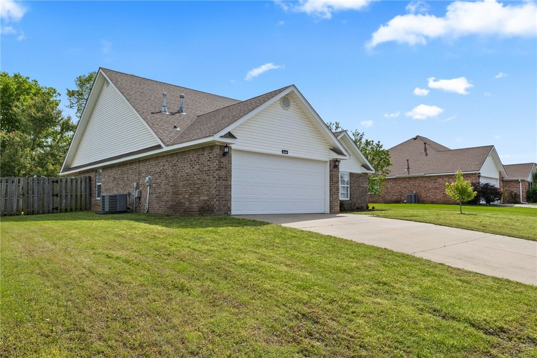 Property Photo: 440 Kate Drive AR 72719