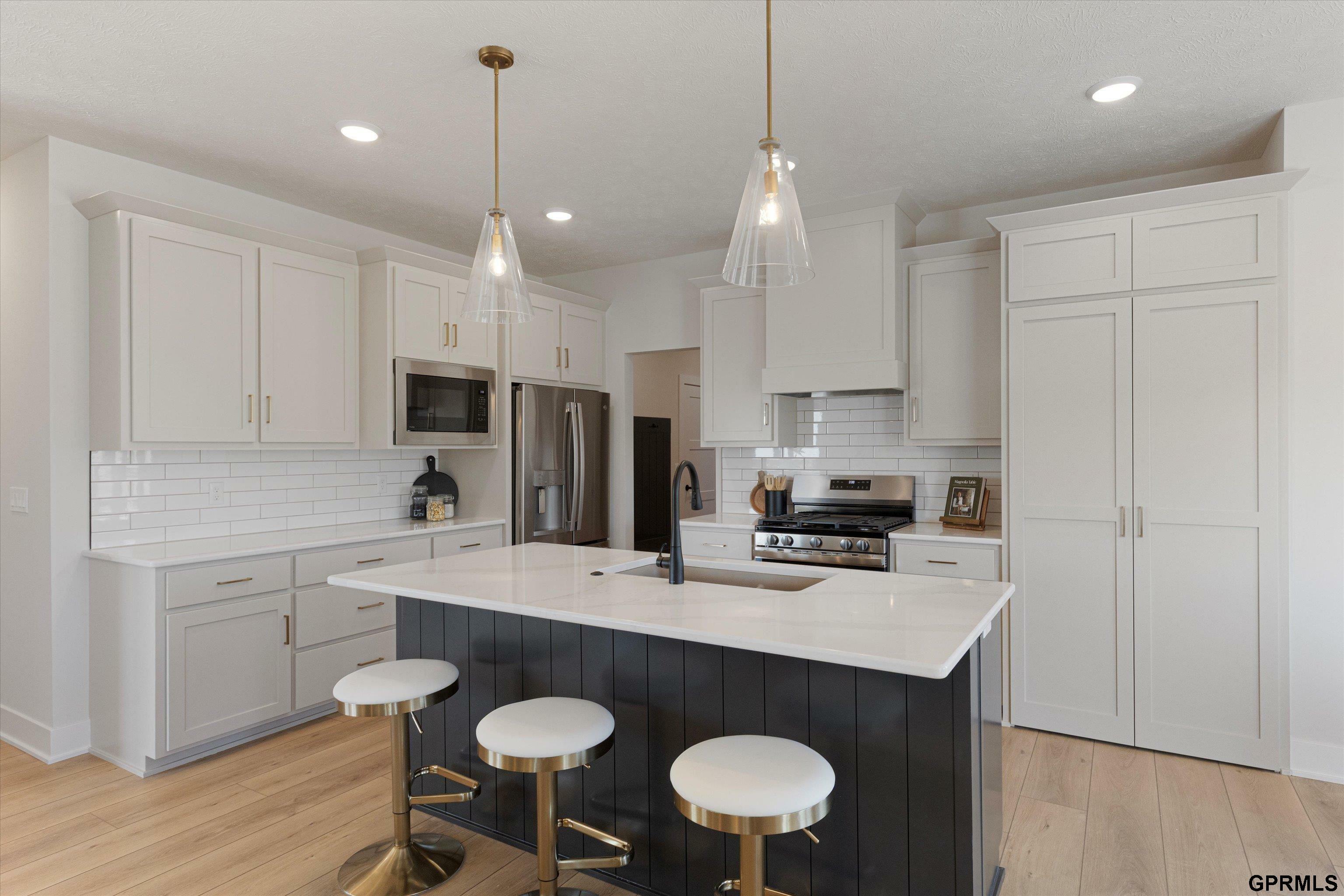 Property Photo:  11007 S 218 Street  NE 68028 