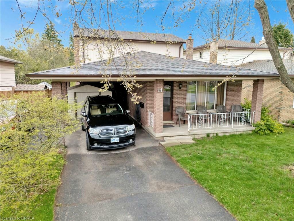 Property Photo: 14 October Place ON N3R 7B4