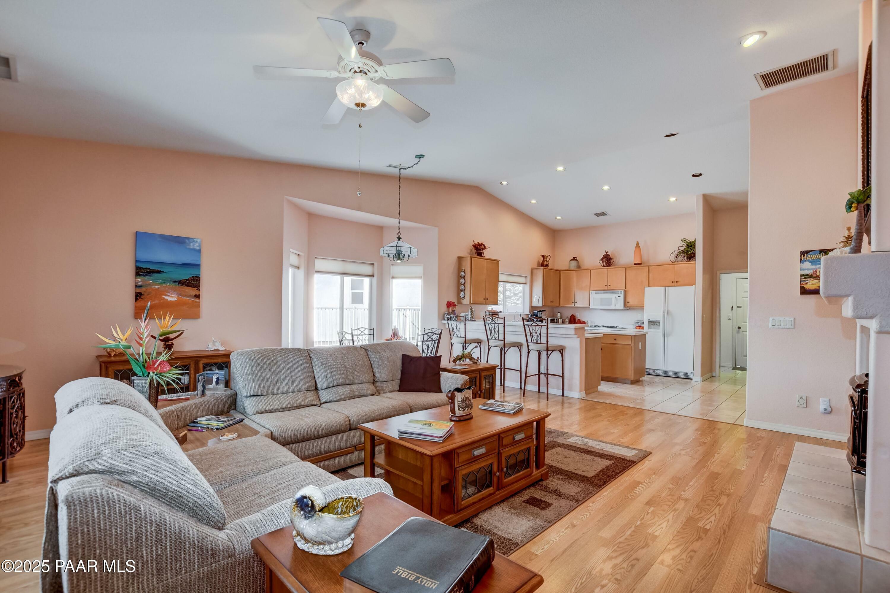 Property Photo: 1943 Golf View Lane AZ 86301
