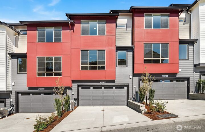 Property Photo: 26520 NE 143rd Circle N 28-C WA 98019