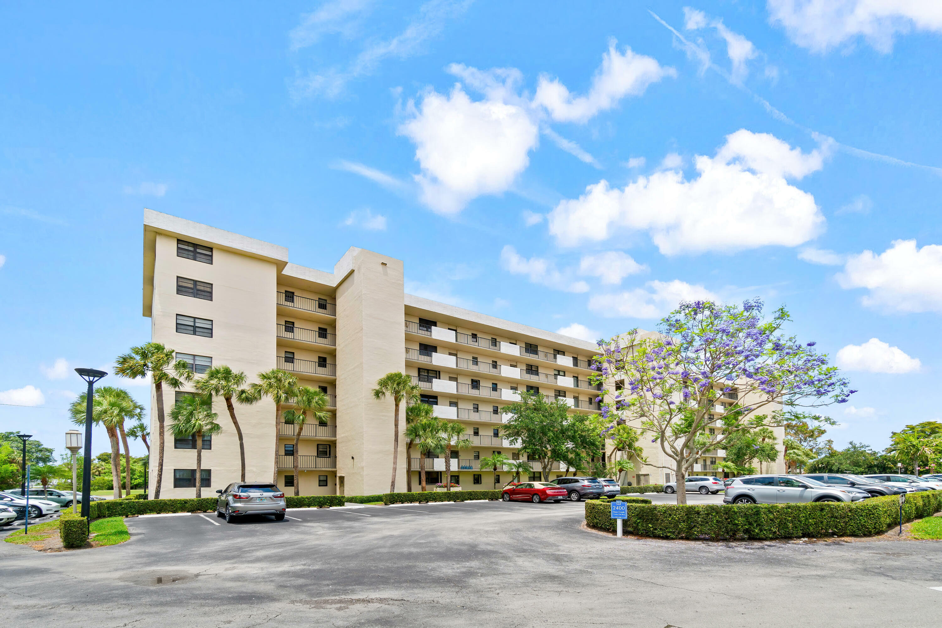 Property Photo: 2400 Deer Creek Country Club Boulevard 609-1 FL 33442