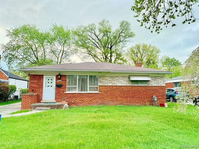 Property Photo: 24347 Loretta Avenue MI 48091