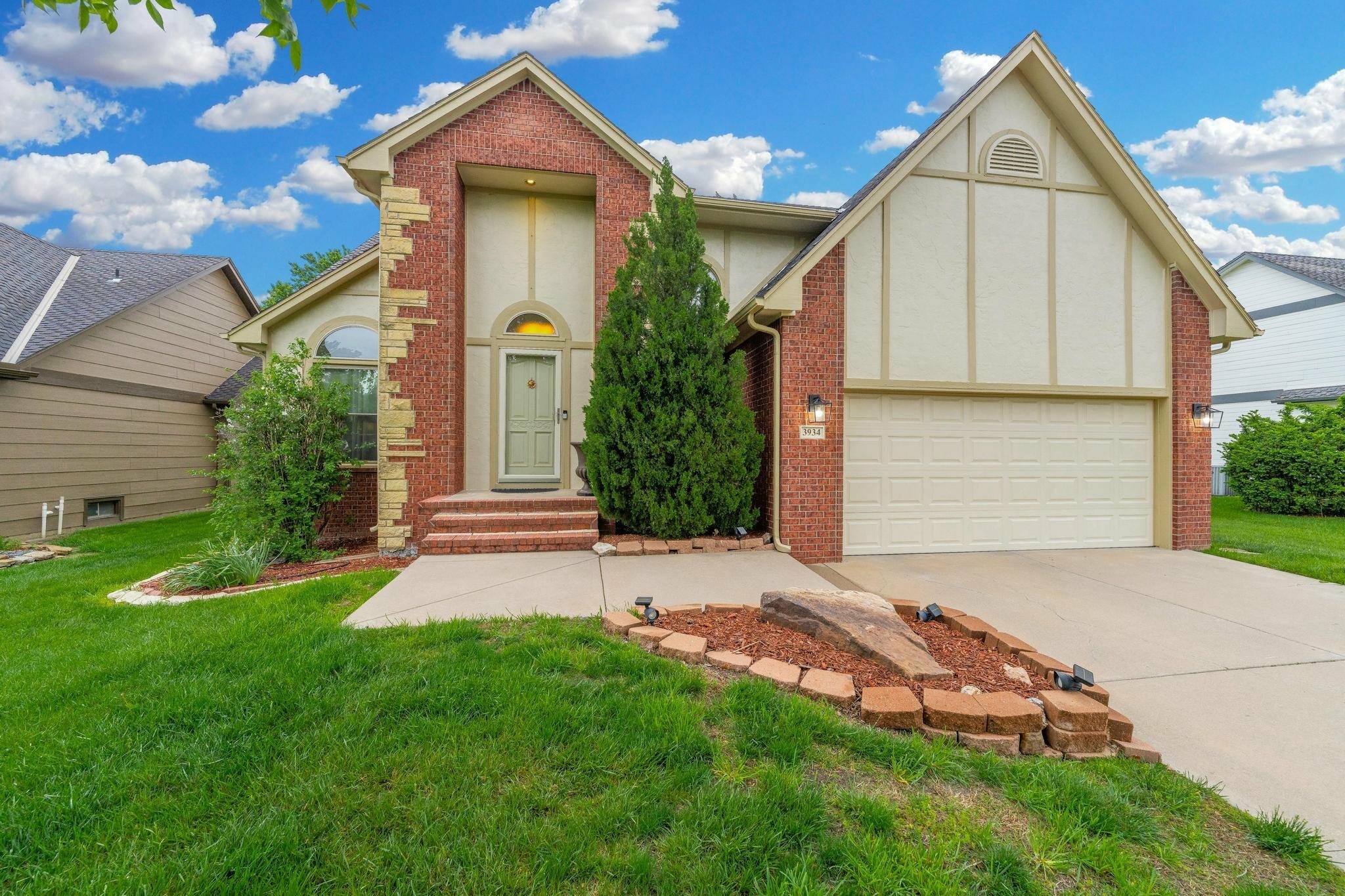 3934 N Jasmine St  Wichita KS 67226 photo