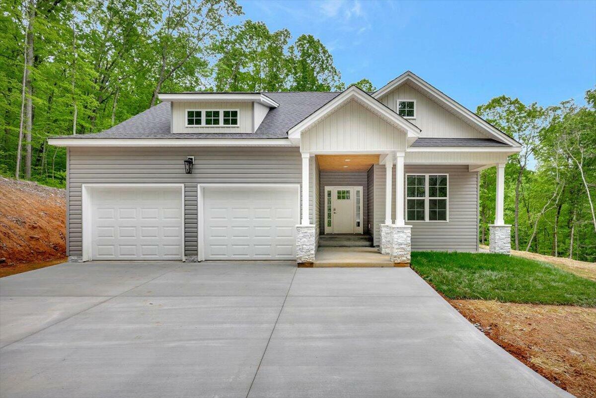 Property Photo: 1925 Sussex Road TN 37321